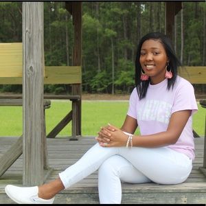 Meet your Posher, Sierra